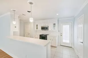 738 Redwing Pl Dr, Houston, TX 77009 - Photo 6
