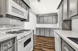 2509 Pearland Ave, Pearland, TX 77581 - Photo 1