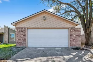 12815 Maxfield Dr, Houston, TX 77082 - Photo 2