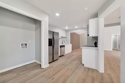 12815 Maxfield Drive, Houston, TX 77082 - Photo 18