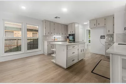 4334 Lake Grove Drive, Seabrook, TX 77586 - Photo 12