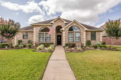 1813 Mesa Verde Drive, Deer Park, TX 77536 - Photo 1
