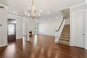 7535 Olympia Dr, Houston, TX 77063 - Photo 6