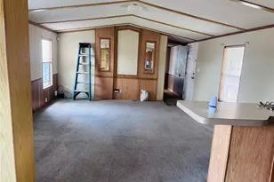 420 10th St, Hempstead, TX 77445 - Photo 16