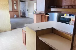 420 10th St, Hempstead, TX 77445 - Photo 18