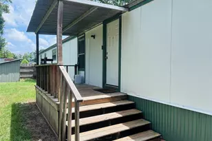 420 10th St, Hempstead, TX 77445 - Photo 6