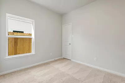 8318 Sunberry Shadow Drive, Houston, TX 77016 - Photo 8