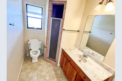 605 NE Clayton Street, Dayton, TX 77535 - Photo 38