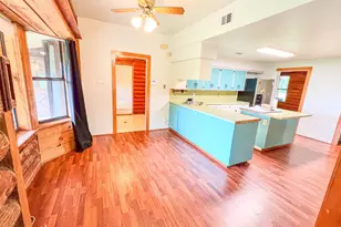 605 NE Clayton St, Dayton, TX 77535 - Photo 22