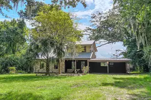 605 NE Clayton St, Dayton, TX 77535 - Photo 1