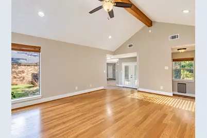 5895 Southern Hills Drive, Houston, TX 77069 - Photo 4