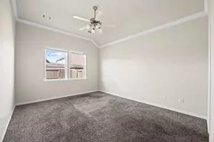 6527 Hunters Trace Ln, Baytown, TX 77521 - Photo 12