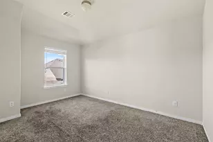 6527 Hunters Trace Ln, Baytown, TX 77521 - Photo 18