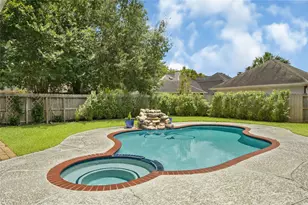 1327 Blackthorne Dr, Houston, TX 77094 - Photo 4
