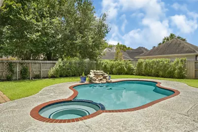 1327 Blackthorne Drive, Houston, TX 77094 - Photo 4