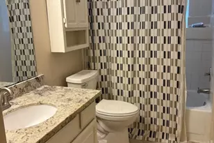 14303 Oak Chase Dr, Houston, TX 77062 - Photo 18