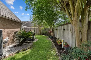 40 Wellington Ct, Sugar Land, TX 77478 - Photo 30