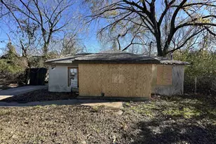 305 West End St, Terrell, TX 75160 - Photo 4