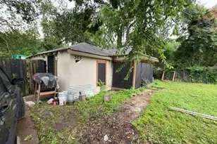 305 West End St, Terrell, TX 75160 - Photo 6