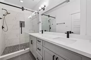 314 Neyland St, Houston, TX 77022 - Photo 36