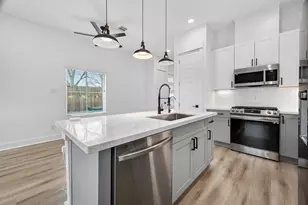 314 Neyland St, Houston, TX 77022 - Photo 10