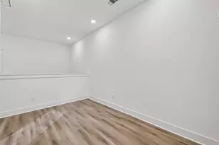 314 Neyland St, Houston, TX 77022 - Photo 16