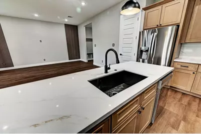 703 Carol Lynn Dr #B, Missouri City, TX 77489 - Photo 10