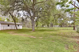 223 Laurel St, Lake Jackson, TX 77566 - Photo 22