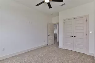 223 Laurel St, Lake Jackson, TX 77566 - Photo 18