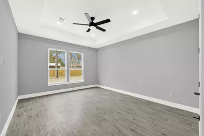 515 Fairfax Lane, Conroe, TX 77303 - Photo 16