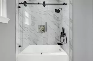 515 Fairfax Ln, Conroe, TX 77303 - Photo 20