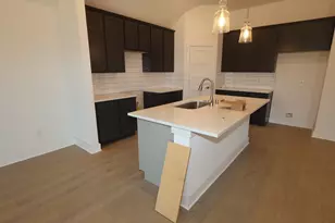 2203 Lone Bronco Blvd, Rosenberg, TX 77471 - Photo 2