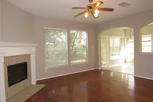 3519 Englewood Dr, Pearland, TX 77584 - Photo 4