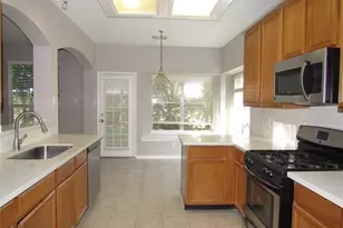 3519 Englewood Dr, Pearland, TX 77584 - Photo 8