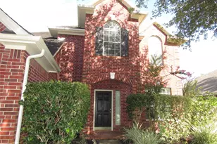 3519 Englewood Dr, Pearland, TX 77584 - Photo 2