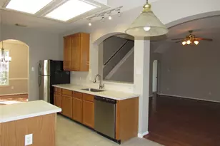 3519 Englewood Dr, Pearland, TX 77584 - Photo 10