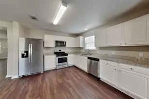 6439 Lily Hollow Ct, Spring, TX 77379 - Photo 4
