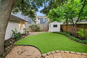 721 Ralfallen St, Houston, TX 77008 - Photo 22