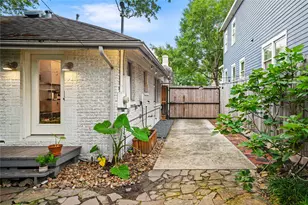 721 Ralfallen St, Houston, TX 77008 - Photo 24