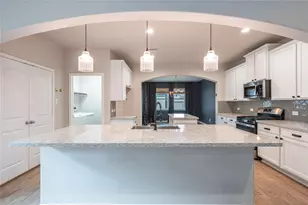 1851 Belle Pl, Alvin, TX 77511 - Photo 8