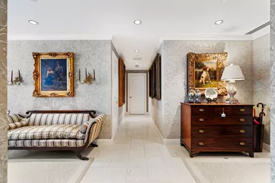 1100 Uptown Park Boulevard #23, Houston, TX 77056 - Photo 4