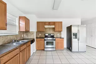 7938 Chatham Springs Ln, Cypress, TX 77433 - Photo 6