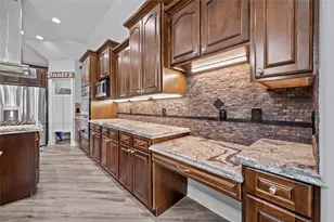 8133 N Fm 565, Baytown, TX 77523 - Photo 26