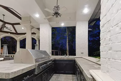 88 W Grand Regency Circle, The Woodlands, TX 77382 - Photo 46