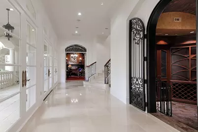 88 W Grand Regency Circle, The Woodlands, TX 77382 - Photo 16