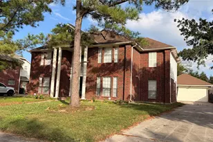 10310 Hedge Way Dr, Houston, TX 77065 - Photo 2