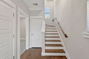 2014 St Charles St, Houston, TX 77003 - Photo 8