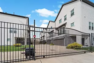 2014 St Charles St, Houston, TX 77003 - Photo 8