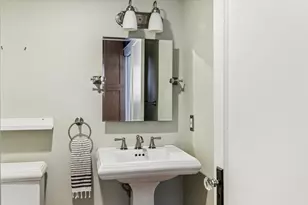 1656 Norfolk St, Houston, TX 77006 - Photo 24