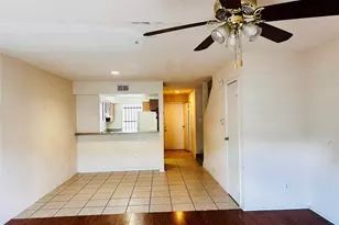 12656 Windsor Village Dr, Houston, TX 77071 - Photo 8
